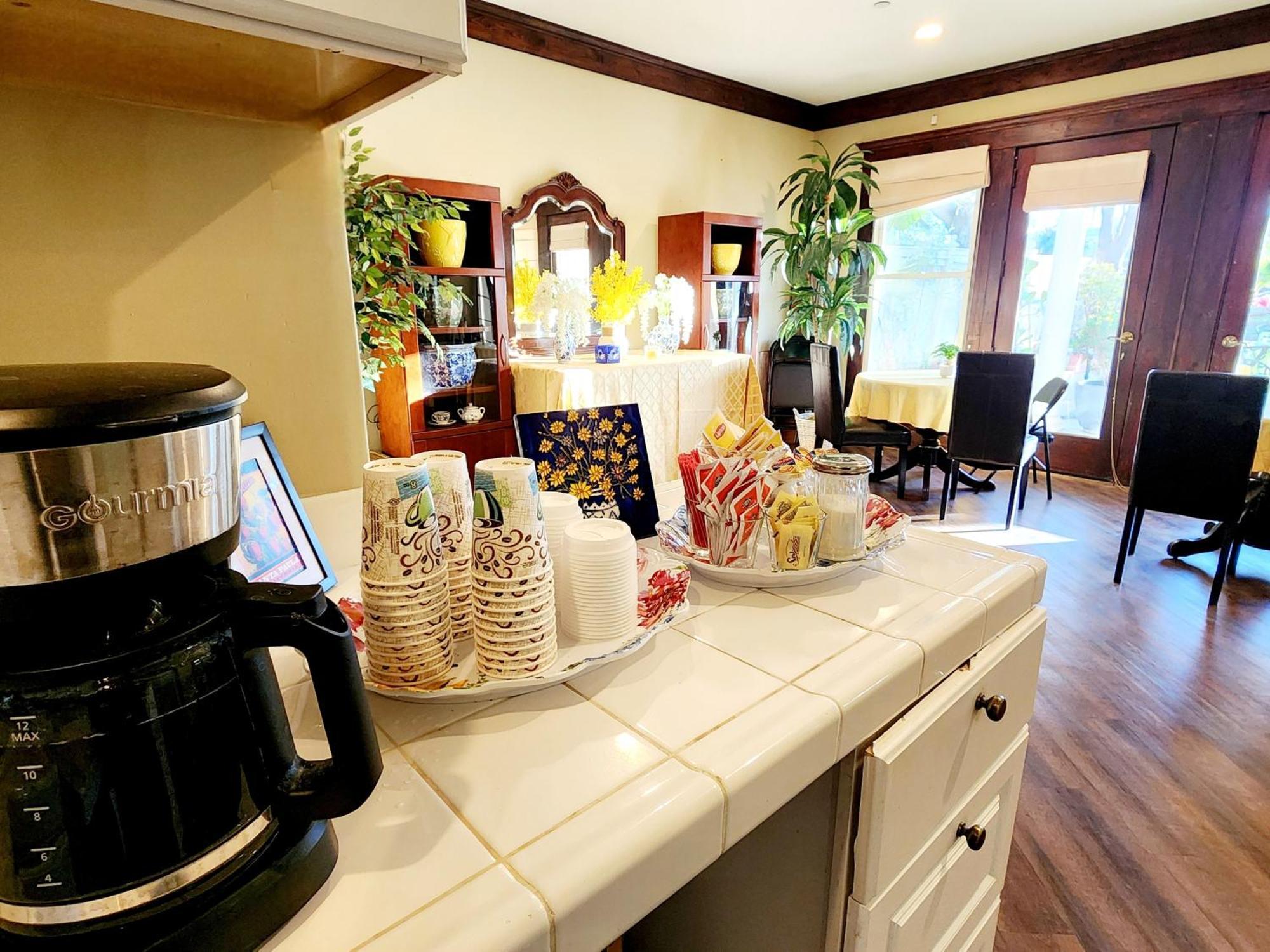 Santa Paula Inn 3*